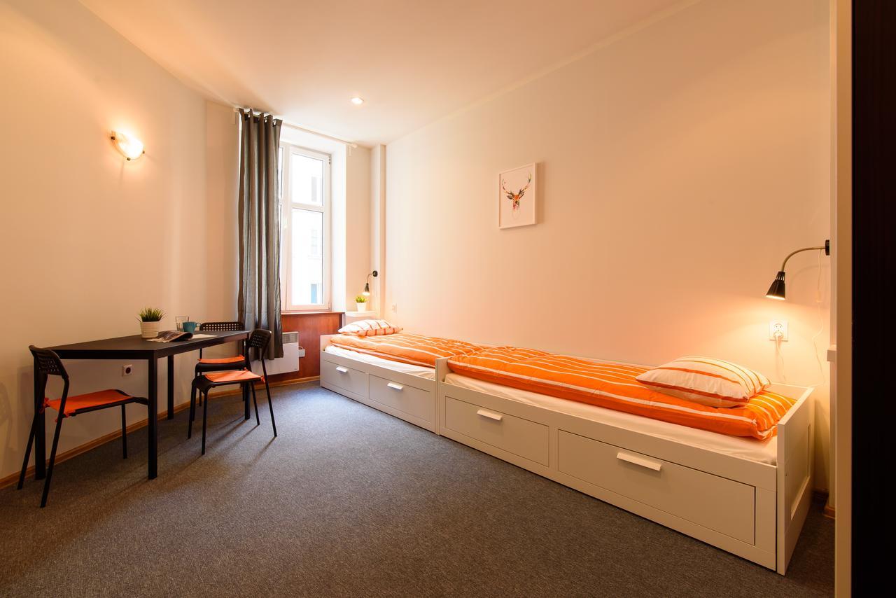 Constitution Square Rooms Varsovia Exterior foto